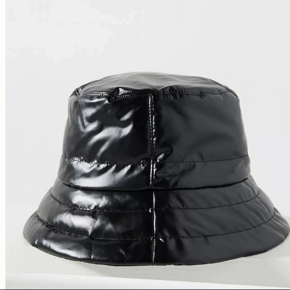 New🌟Anthropologie-Puffer Bucket Hat-Black